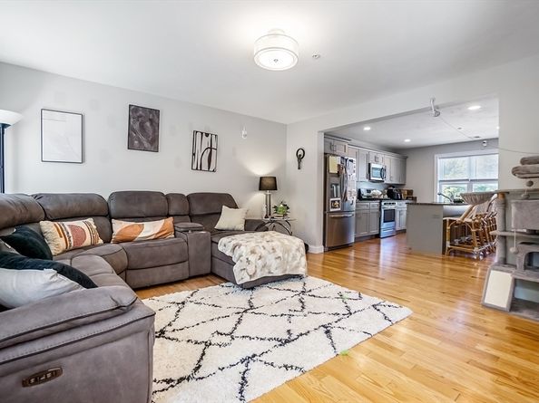 55 Plymouth St A5, Whitman MA 02382