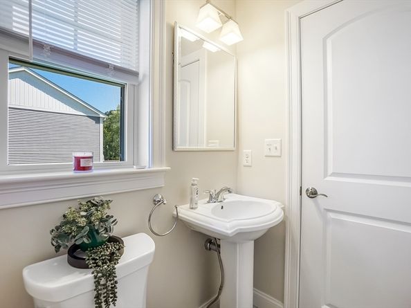 55 Plymouth St A5, Whitman MA 02382
