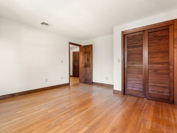 3 Massachusetts Ave, Norfolk MA 02056