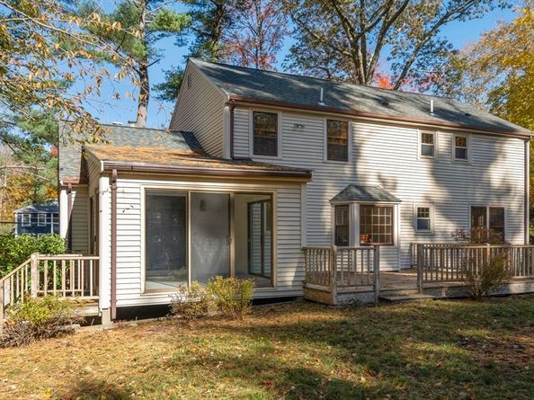 3 Massachusetts Ave, Norfolk MA 02056