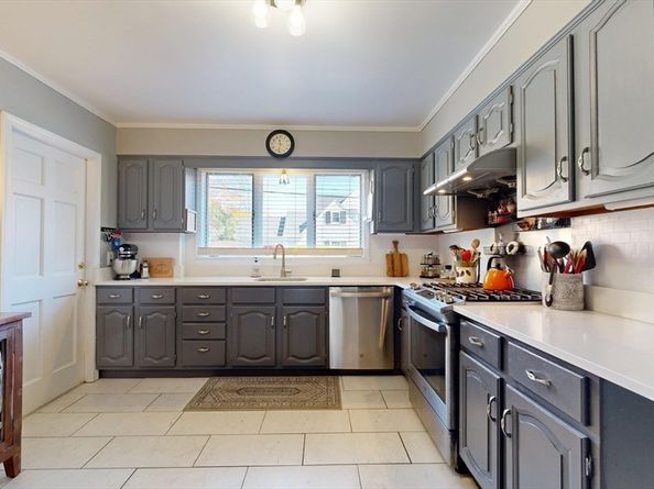 101 King St 101, Reading MA 01867