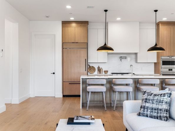 14 Green Street PH1, Brookline MA 02446