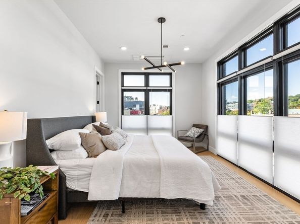 14 Green Street PH1, Brookline MA 02446