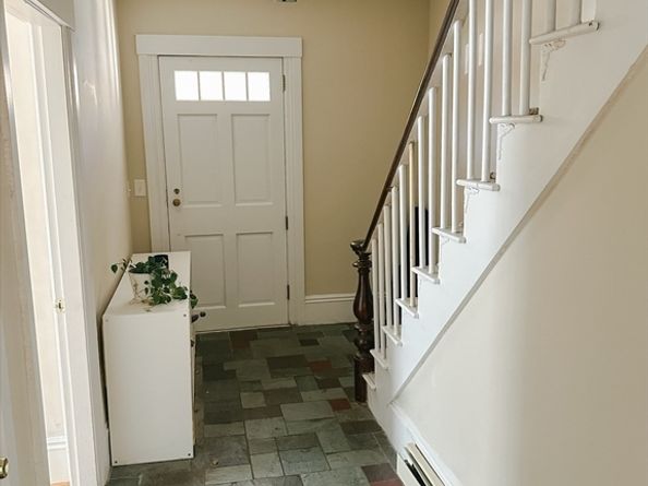 10 Maple St, Sturbridge MA 01566