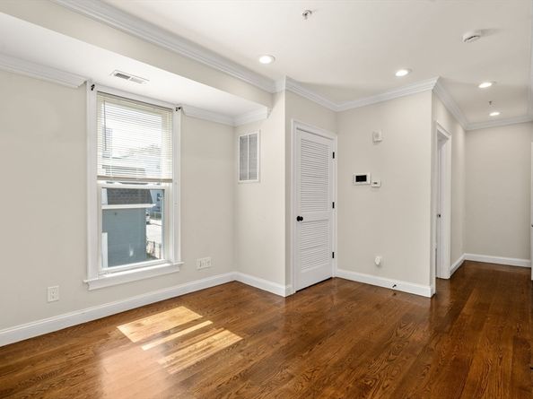 41 W Walnut Park, Boston MA 02119