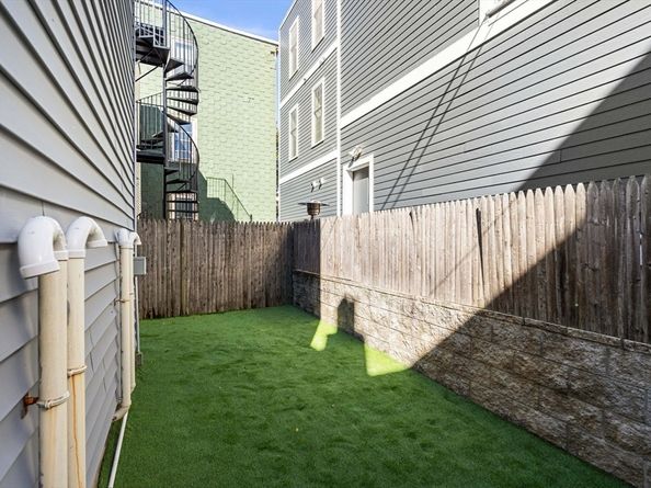250 W Fifth St 1, Boston MA 02127