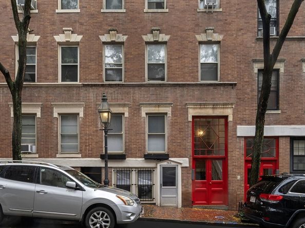 76 Phillips St A, Boston MA 02114