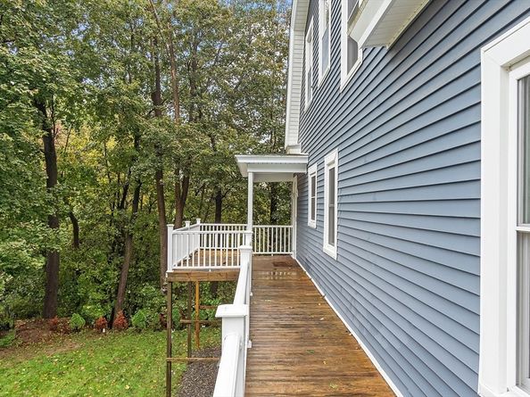 87 Roosevelt Street, Fitchburg MA 01420