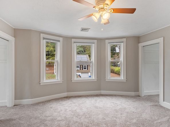87 Roosevelt Street, Fitchburg MA 01420