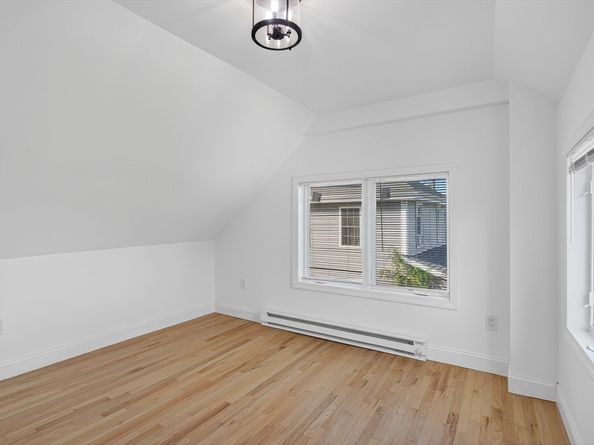 568 Sea St, Quincy MA 02169