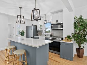568 Sea St, Quincy MA 02169