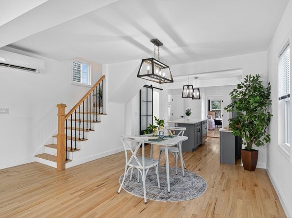 568 Sea St, Quincy MA 02169