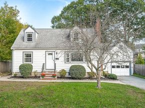 9 Sylvester Court, Winchester MA 01890