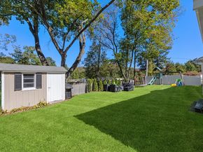 12 Merrymount Rd, Hingham MA 02043