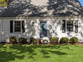 12 Merrymount Rd, Hingham MA 02043