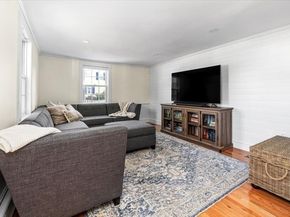 12 Merrymount Rd, Hingham MA 02043