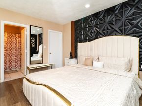 115 Grove St 11, Boston MA 02132