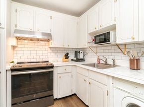 115 Grove St 11, Boston MA 02132