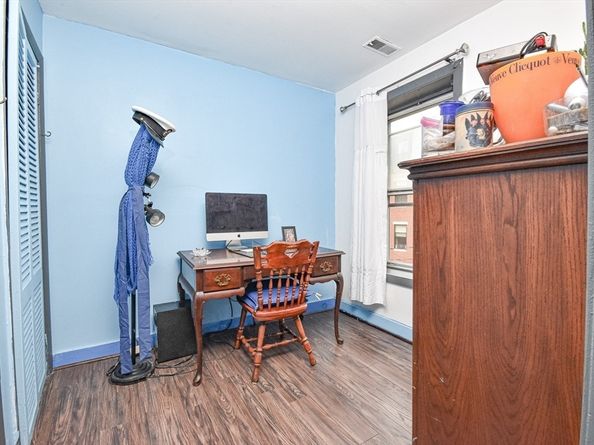 61 Webster St 3, Boston MA 02128