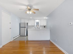 29 Arlington Road 4, Woburn MA 01801