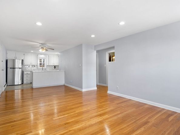 29 Arlington Road 4, Woburn MA 01801