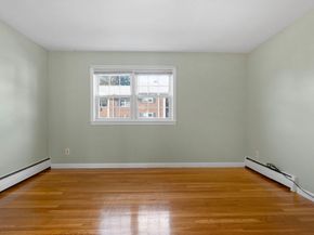 29 Arlington Road 4, Woburn MA 01801