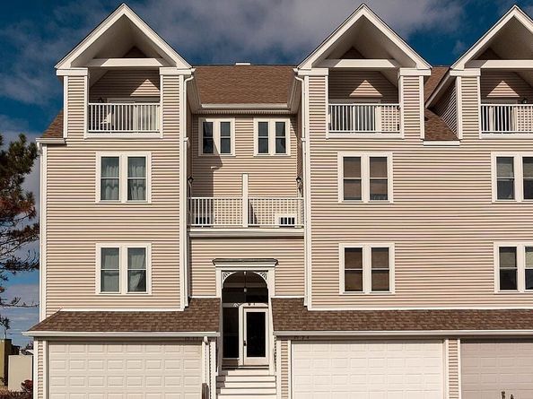 171 Walnut Street 4, Boston MA 02122