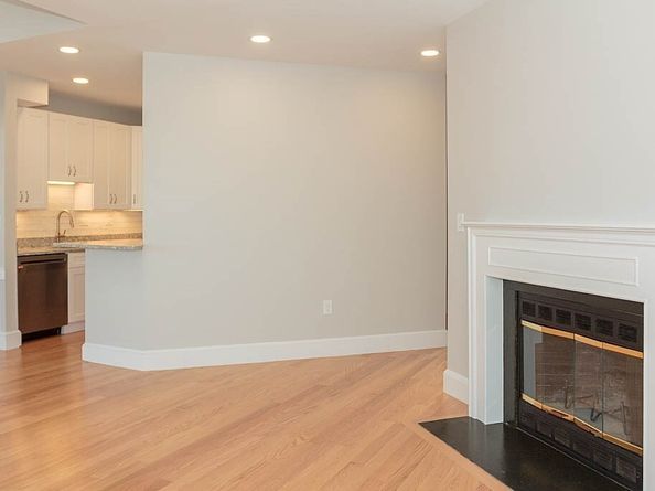 171 Walnut Street 4, Boston MA 02122