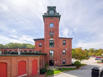 1511 Main St.