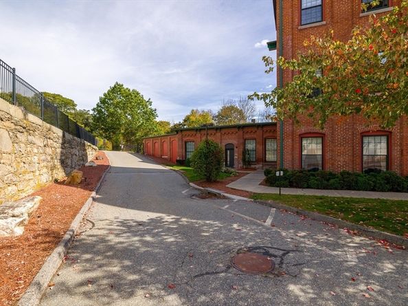 1511 Main St. C306, Worcester MA 01603