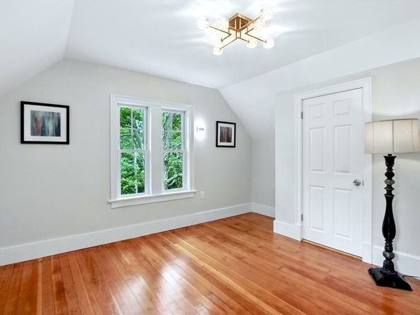 685 Union St, Braintree MA 02184