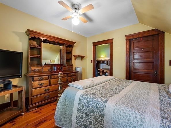 22 Anderson Ave, Worcester MA 01604