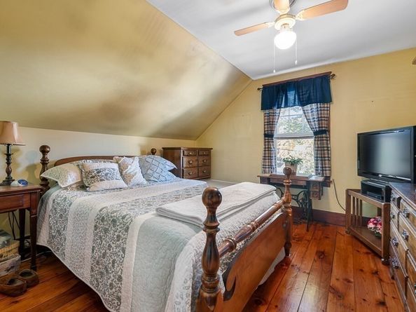 22 Anderson Ave, Worcester MA 01604