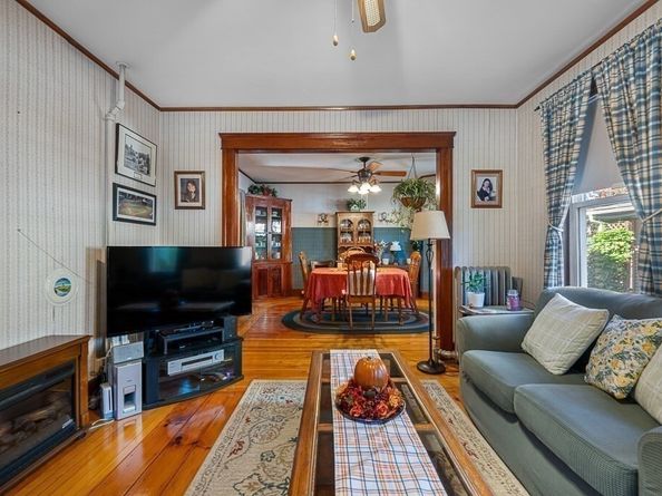 22 Anderson Ave, Worcester MA 01604