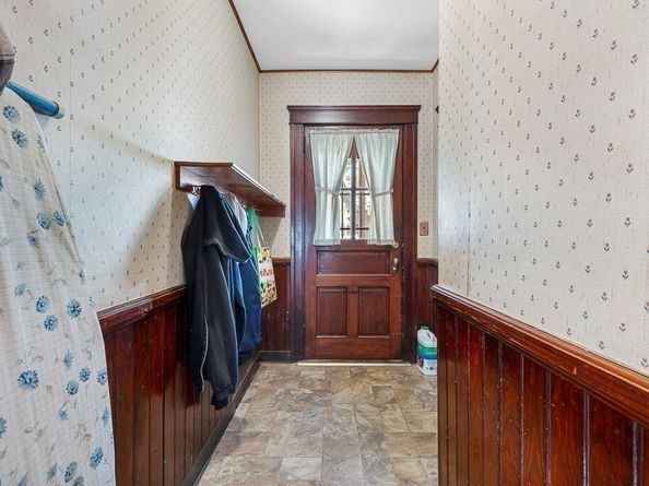 22 Anderson Ave, Worcester MA 01604