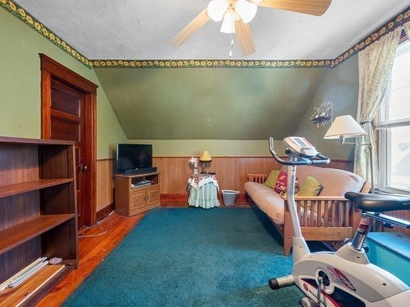 22 Anderson Ave, Worcester MA 01604