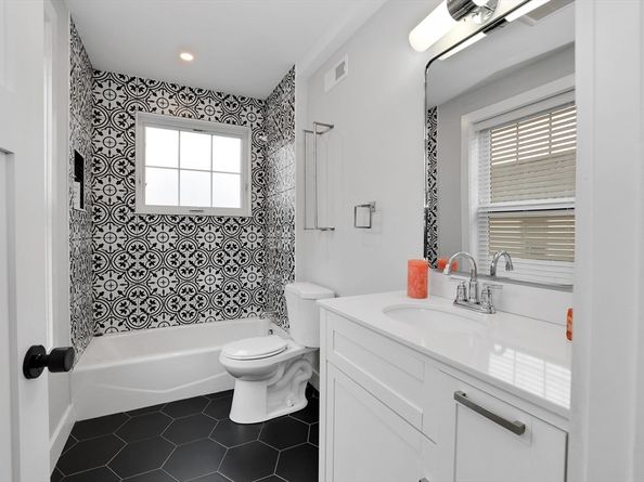 34 Temple Street 34, Boston MA 02124