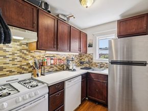 42 W Baltimore St 22, Lynn MA 01902