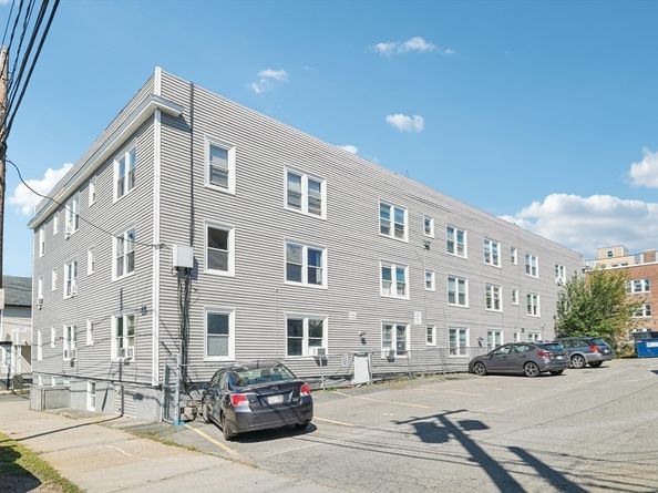 42 W Baltimore St 22, Lynn MA 01902
