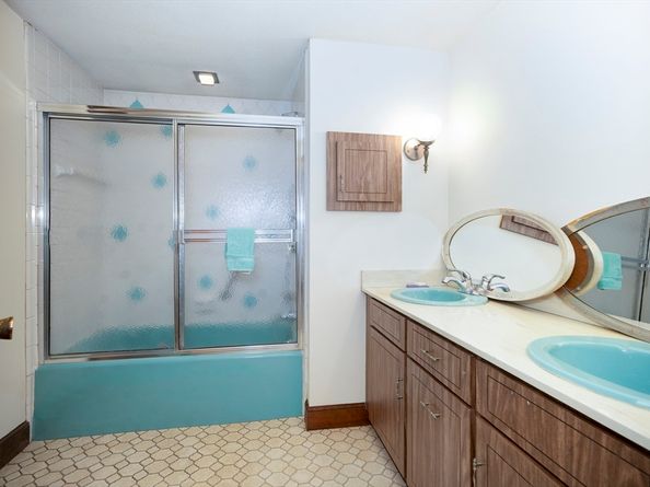 155 Huckins Ave, Quincy MA 02171