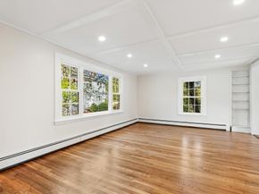 177 Main St, Rockport MA 01966