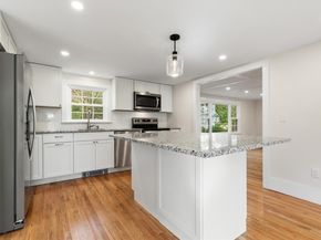 177 Main St, Rockport MA 01966