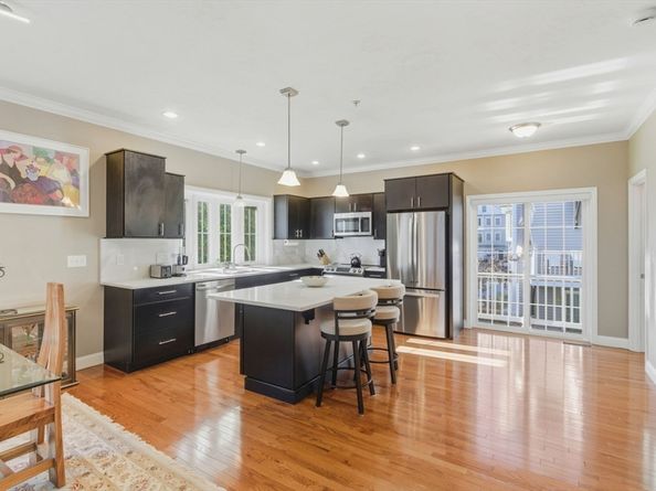 66 Compass Point 66, North Andover MA 01845