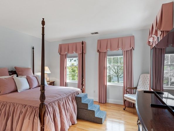 34 Joseph Rd, Shrewsbury MA 01545