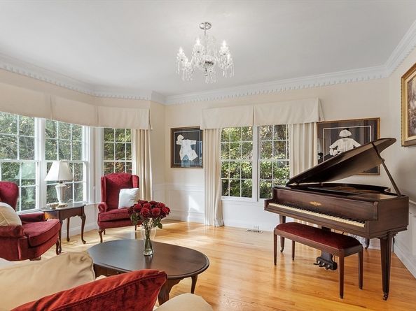 34 Joseph Rd, Shrewsbury MA 01545