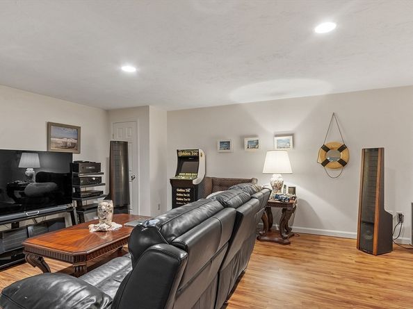 34 Joseph Rd, Shrewsbury MA 01545