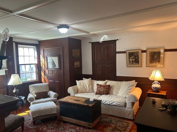 1 Main St, Essex MA 01929