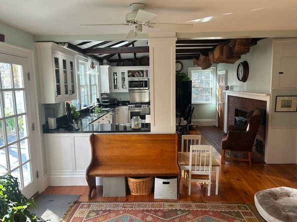 1 Main St, Essex MA 01929