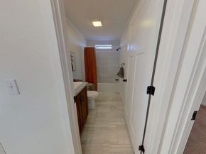 165 Newbury 4, Peabody MA 01960