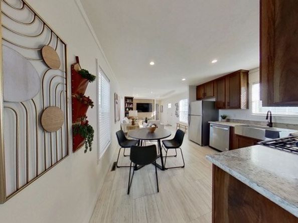 165 Newbury 4, Peabody MA 01960